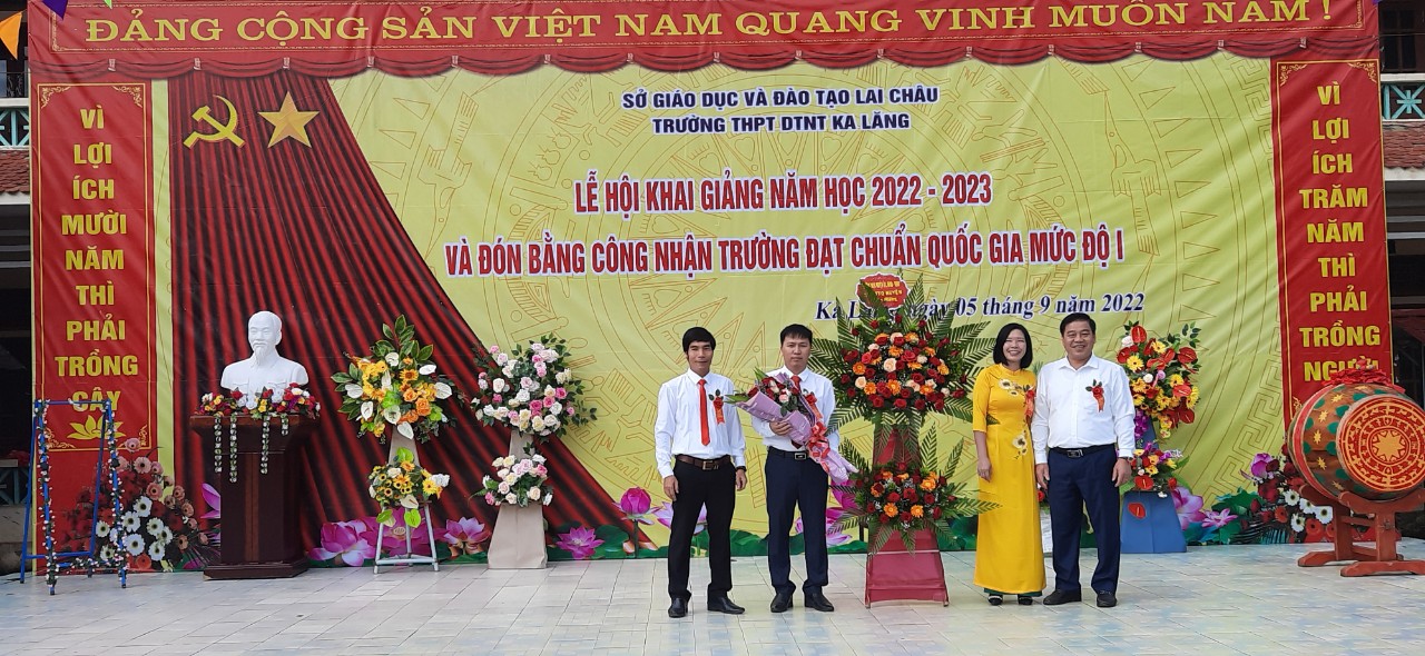 Trường Trung học Phổ thông Dân tộc Nội trú Ka Lăng đạt chuẩn Quốc gia mức độ 1